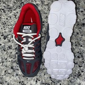 NIKE REAX 8 TR MESH  Size 8 Men’s Sneakers